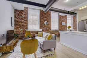 Frontdesk I Carriage Wheel Lofts Apts Philadelphia